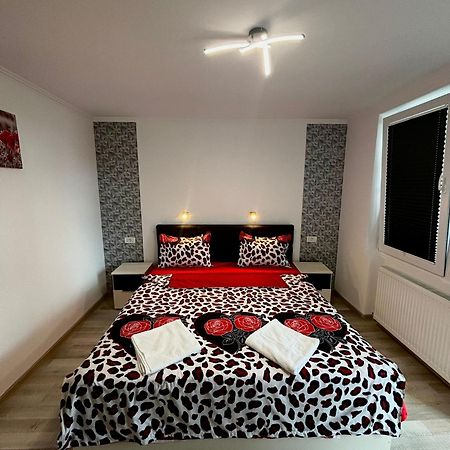 Calypso Rooms Făgăraş Exteriér fotografie